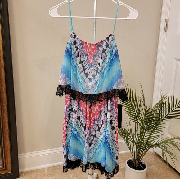 Women’s Bebe Dress Limited Edition Spring - Picture 2 of 5